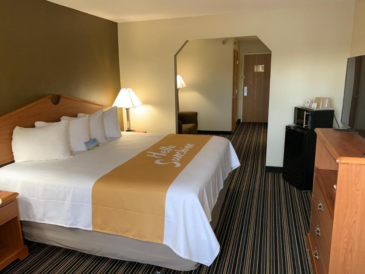 Days Inn By Wyndham Ottumwa Dış mekan fotoğraf