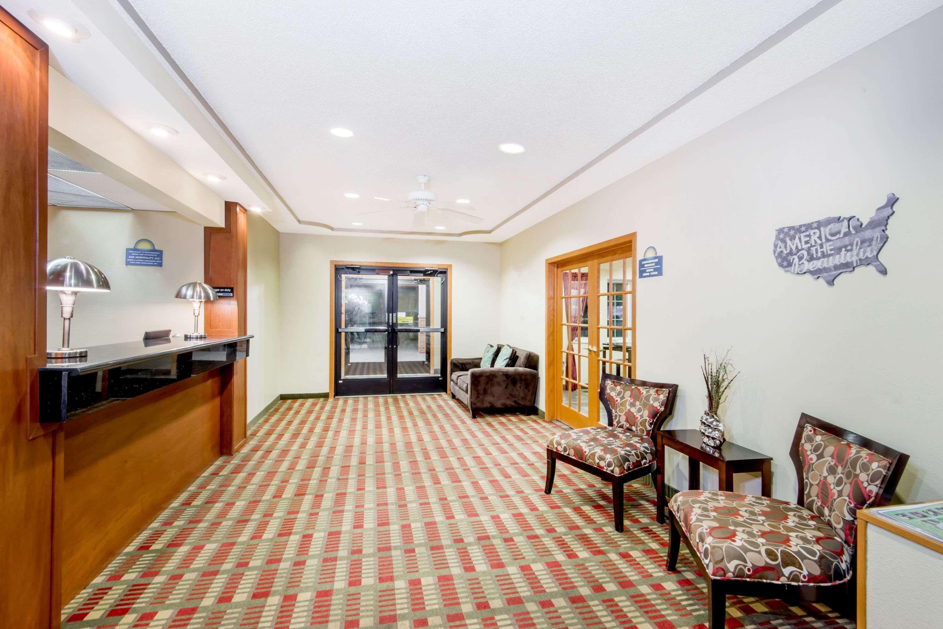 Days Inn By Wyndham Ottumwa Dış mekan fotoğraf