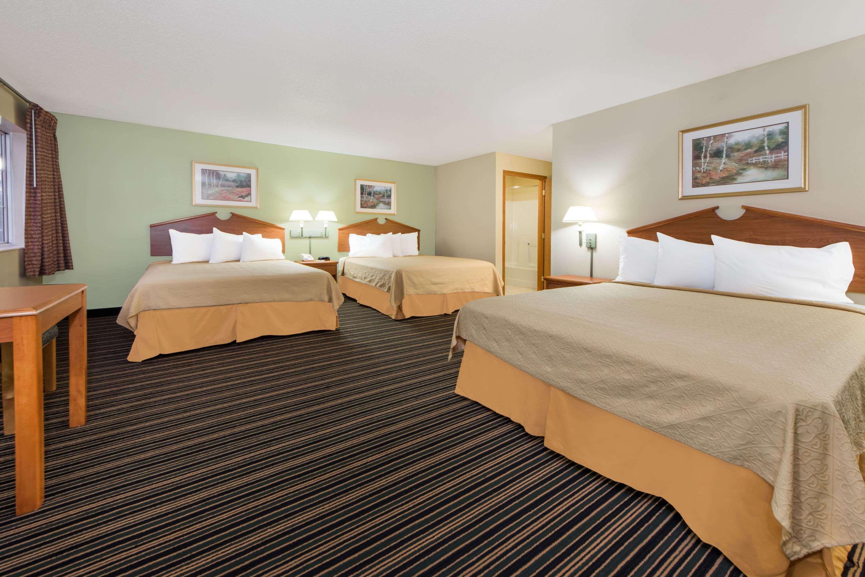 Days Inn By Wyndham Ottumwa Dış mekan fotoğraf