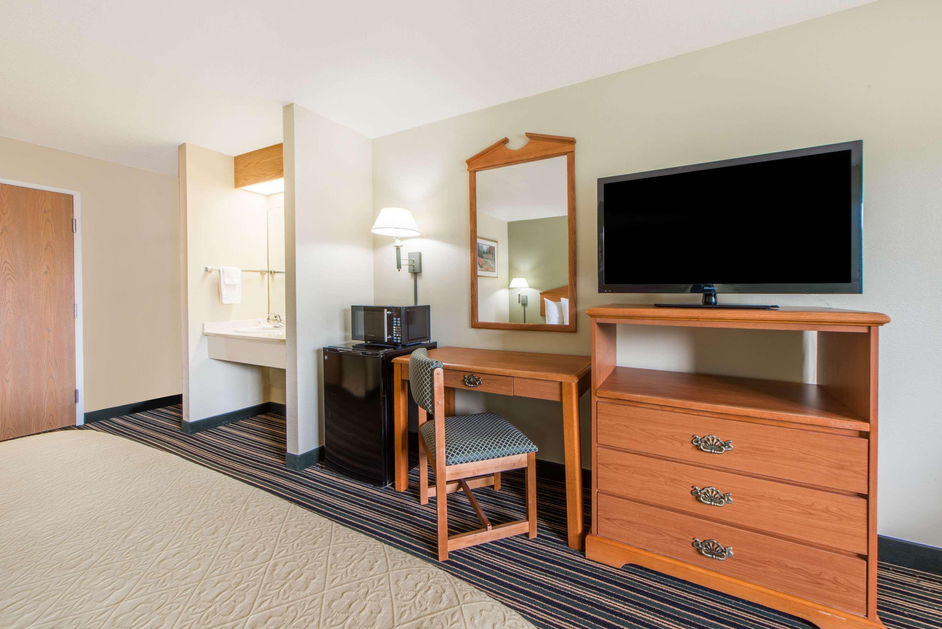 Days Inn By Wyndham Ottumwa Dış mekan fotoğraf