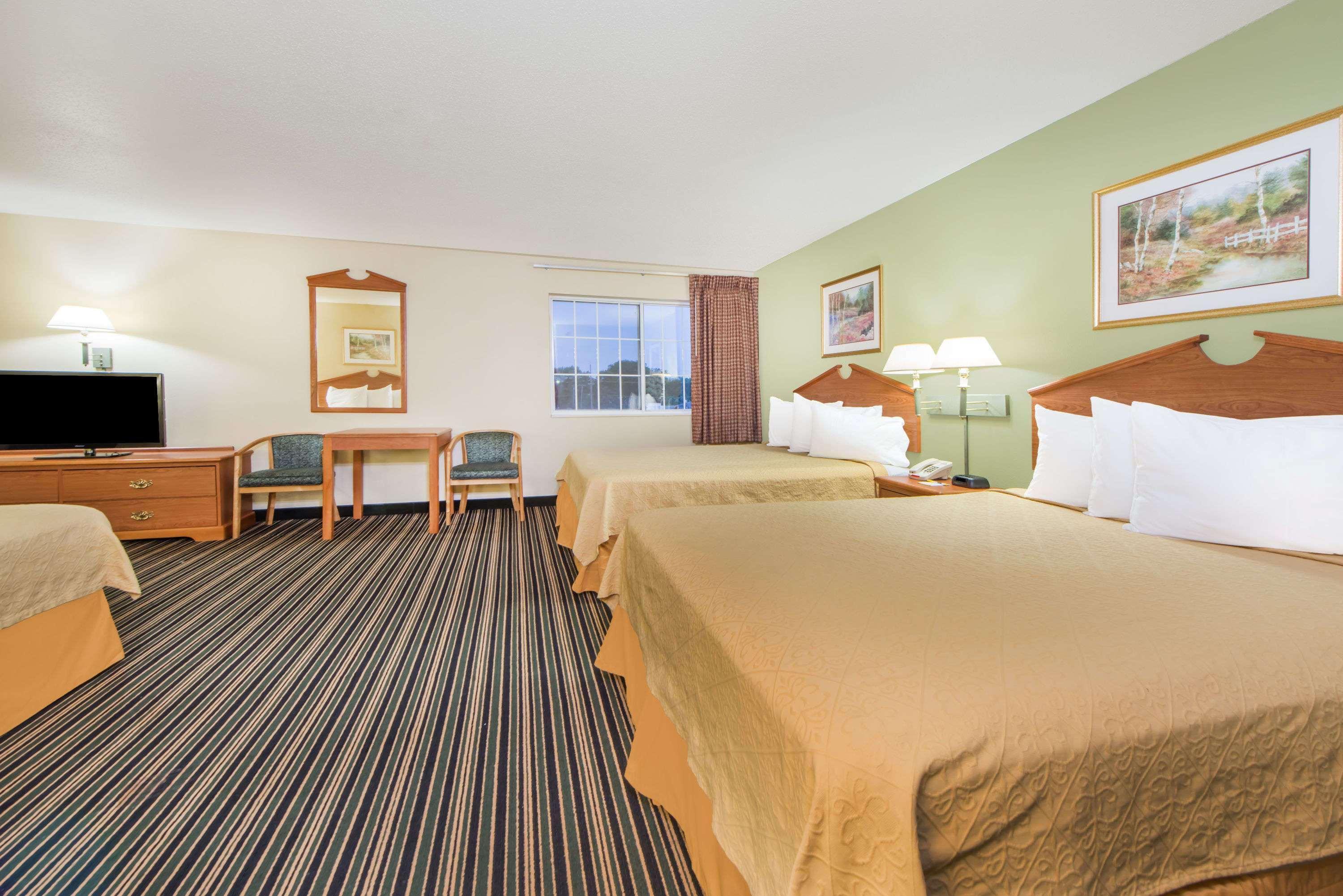 Days Inn By Wyndham Ottumwa Dış mekan fotoğraf